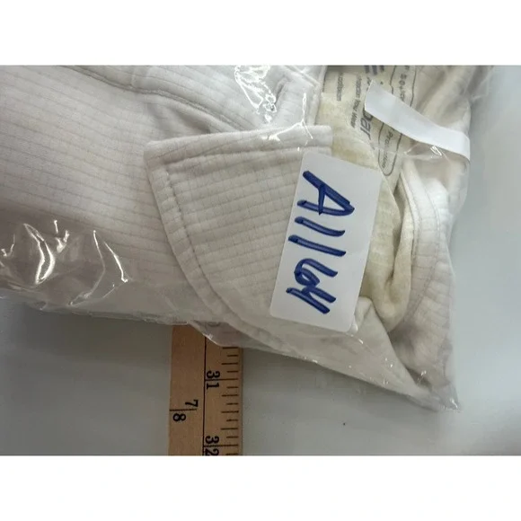 Coolibar Womens UPF 50+ Long Sleeve Polo Shirt Cream Size Large Cooltect - Picture 9 of 9